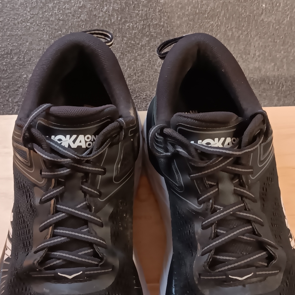 Hoka One One Women's Bondi 7 Running Shoes, Size 10 - Picture 8 of 11
